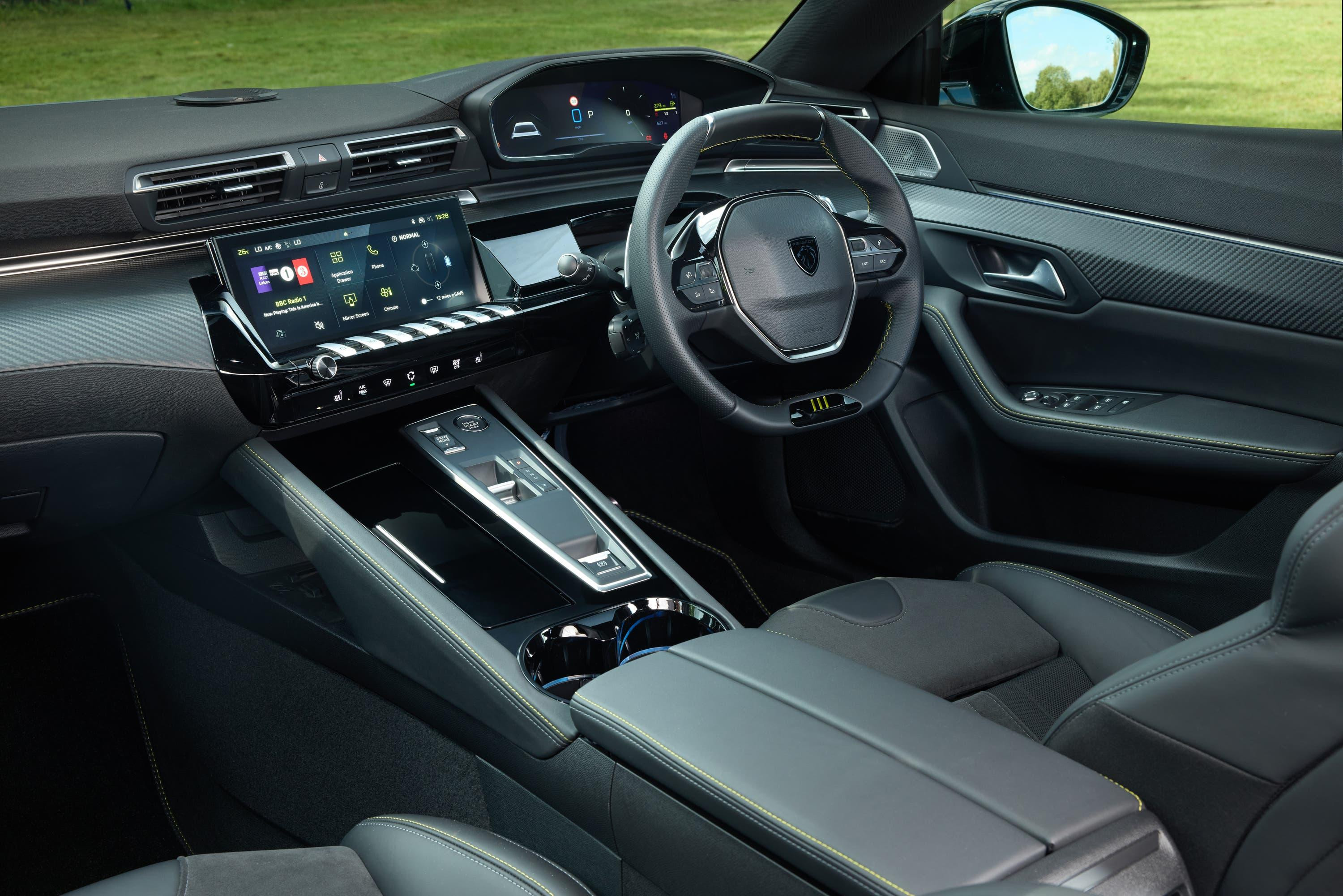 Peugeot 508 interior Peugeot 508 interior